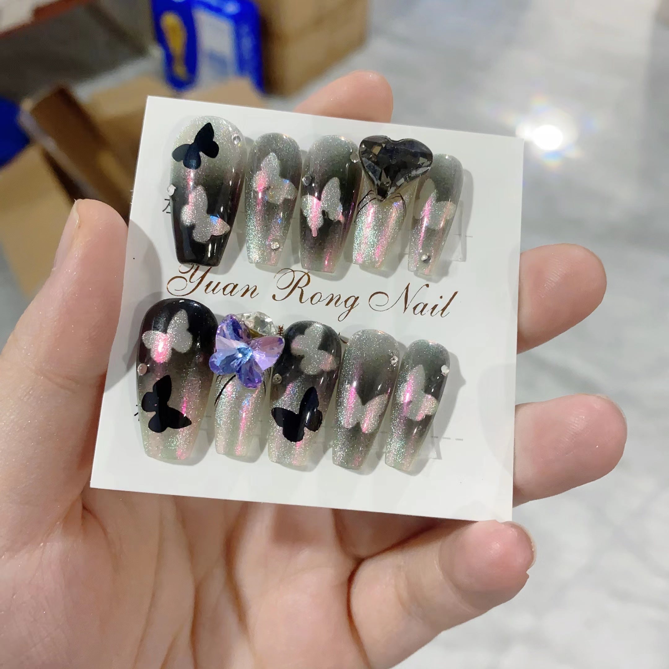 False Nail Patch Can Be Taken With Phantom Butterfly