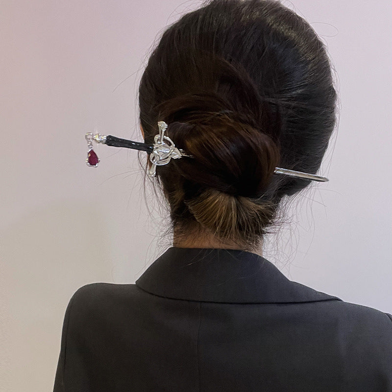Chinese Punk Ruby Pendant Sword Hairpin Simple Modern Headdress Internet Celebrity High-end Back Head Updo Hair Accessories