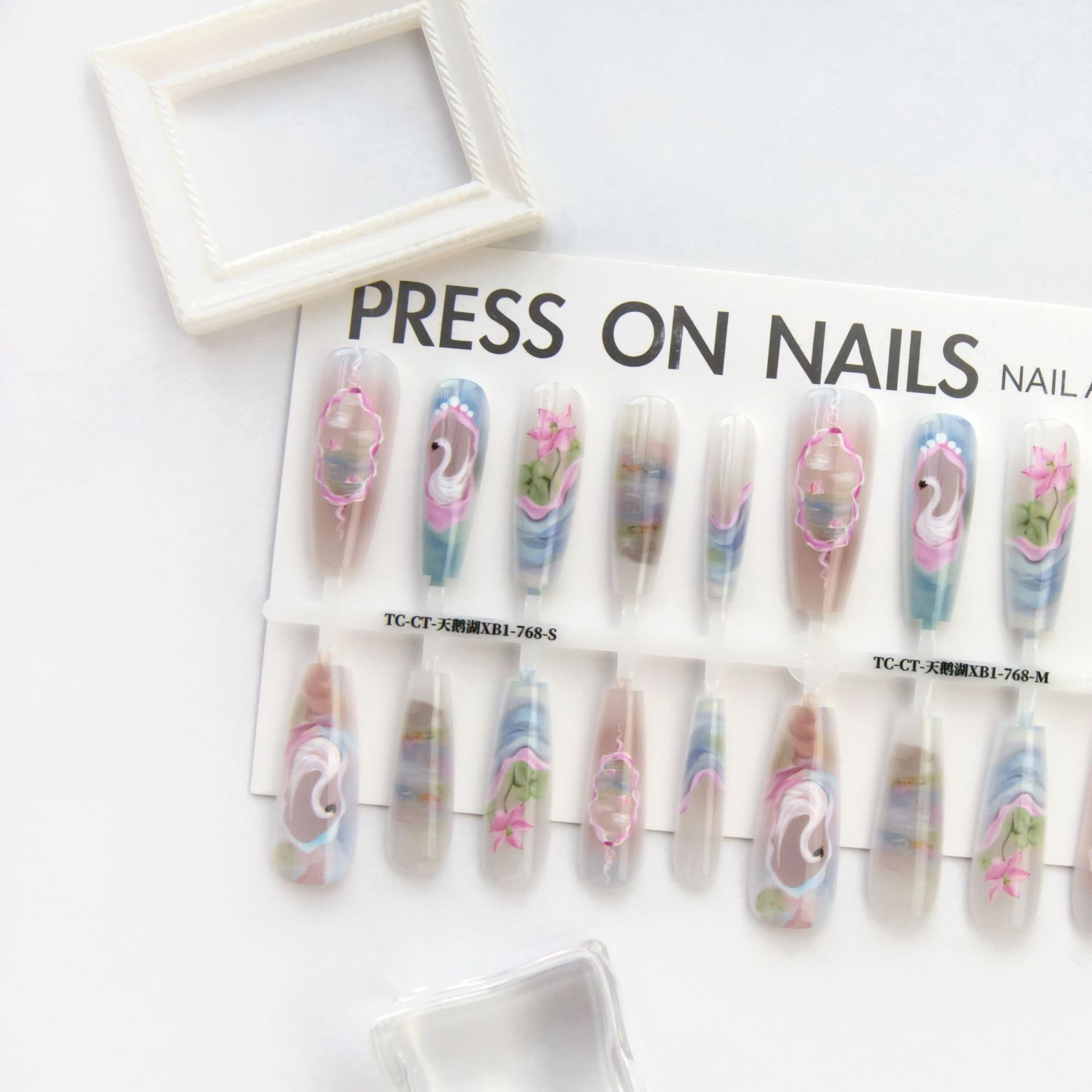 Press On Nails Ancient Style National Style Swan Lake Blooming Prefabricated Nail Tip Wear Armor
