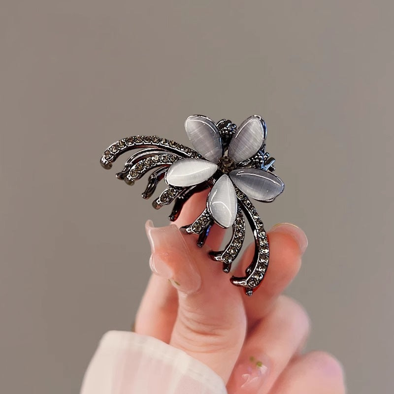 Black Temperament Opal Flowers Small Jaw Clip