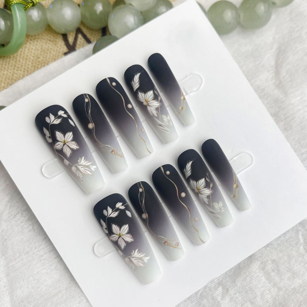 New Chinese Ancient Style Flower New Year Dark Prefabricated Nail Tip Wear Armor