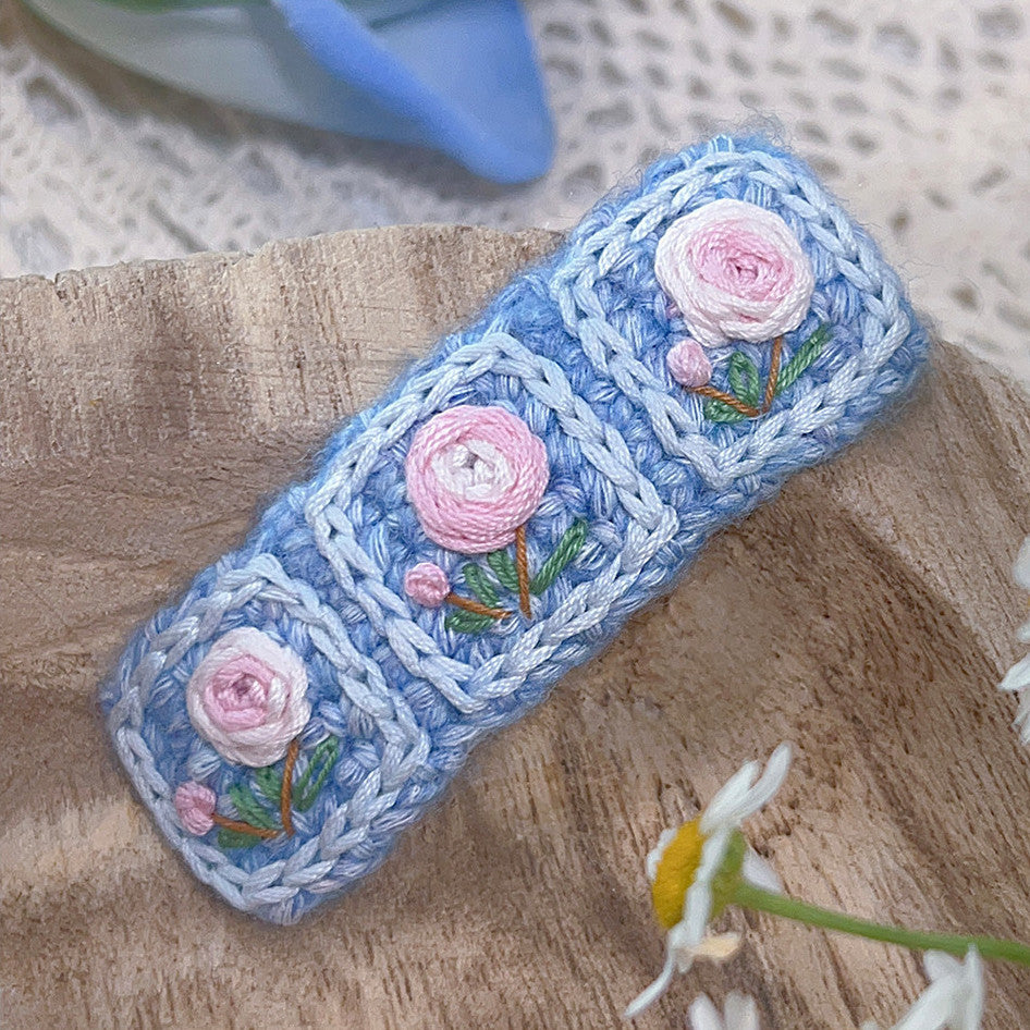 Retro Heavy Industry Pearl Three-dimensional Embroidery Wool Hair Clip