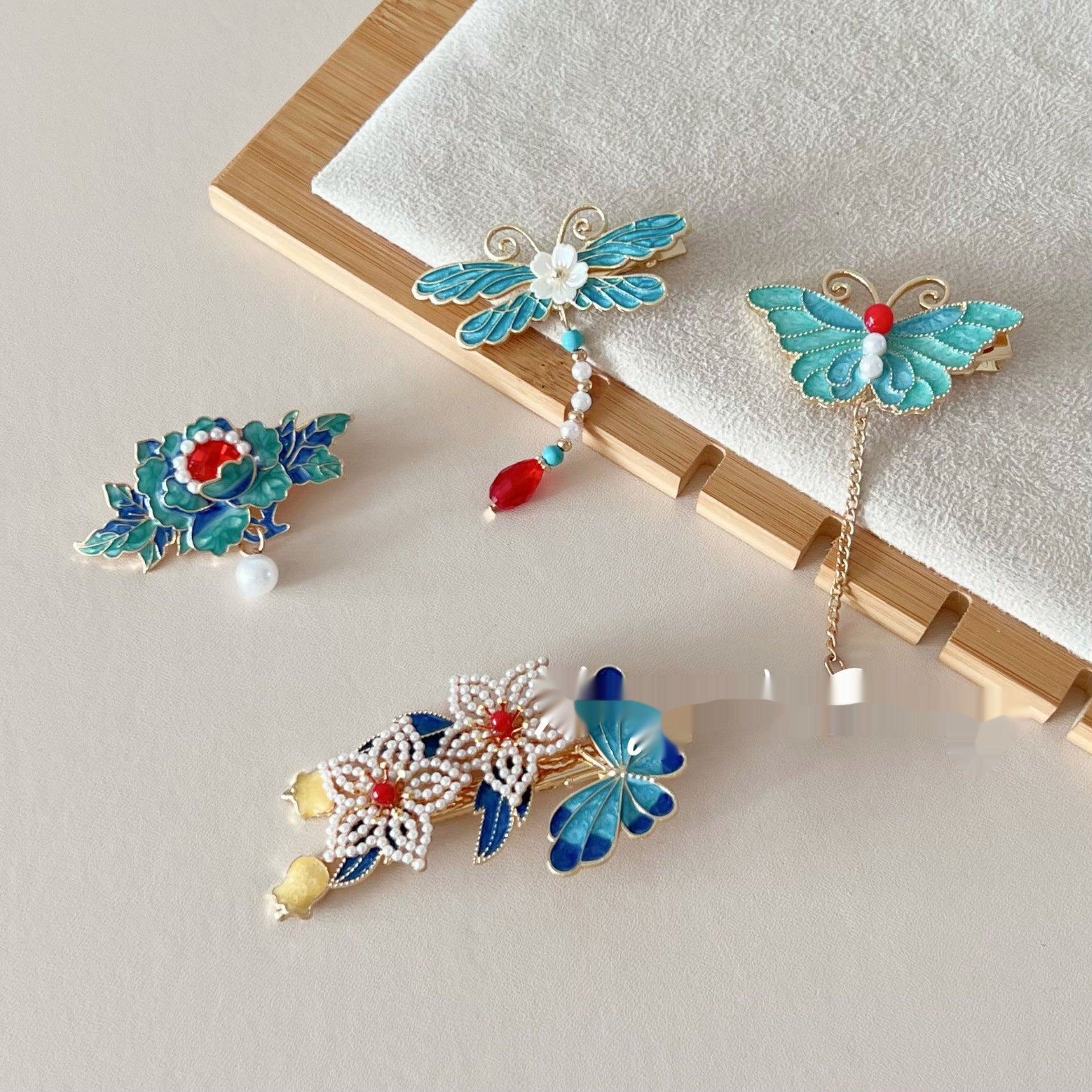 Antique Burning Blue Auspicious Cloud Pearl Butterfly Barrettes Fringed Headwear