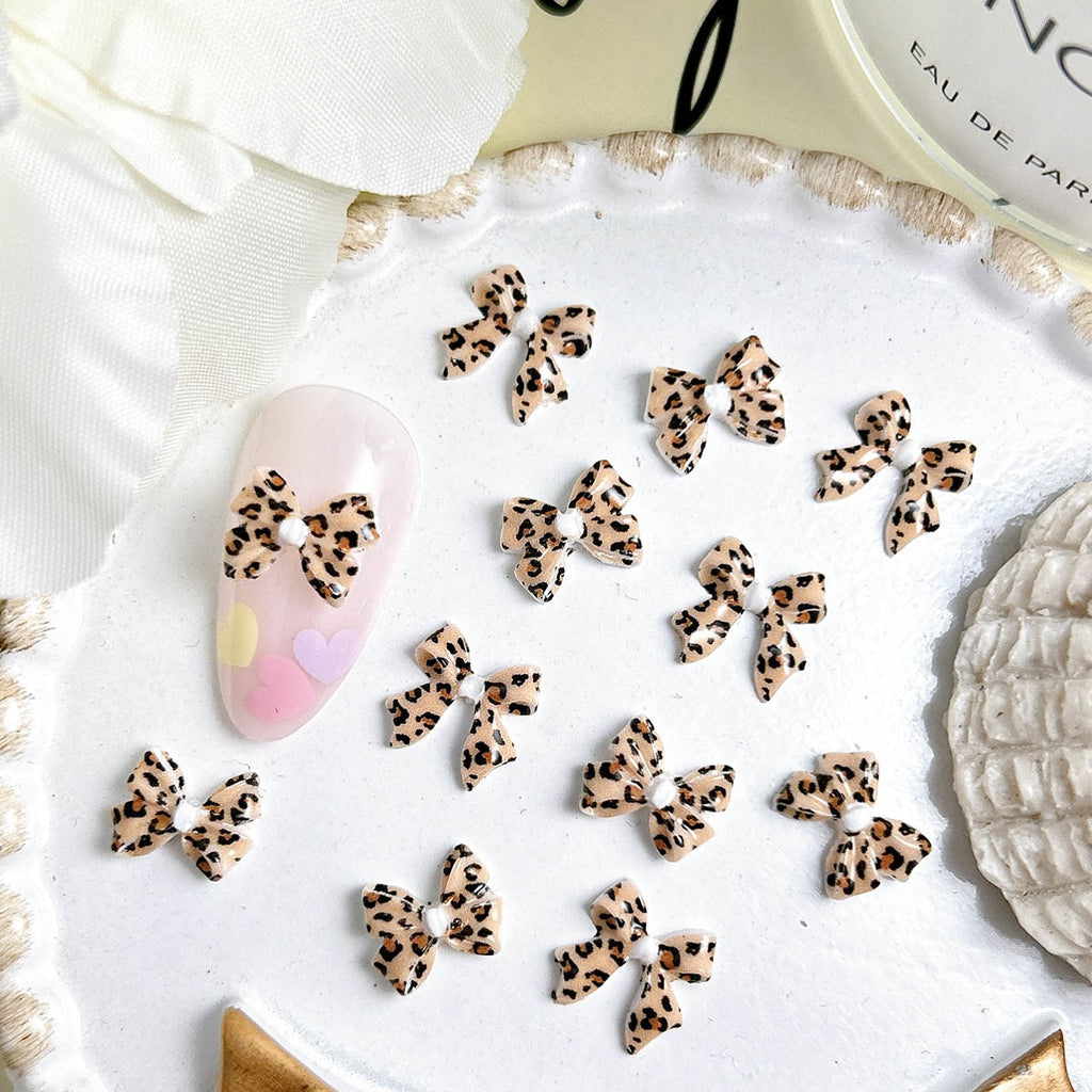 Maillard Leopard Bow Nail Accessories
