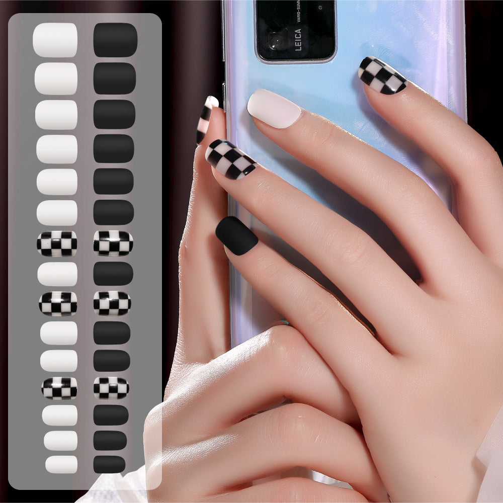 Lulaa Fake Nail Patches Hand Wearing Art