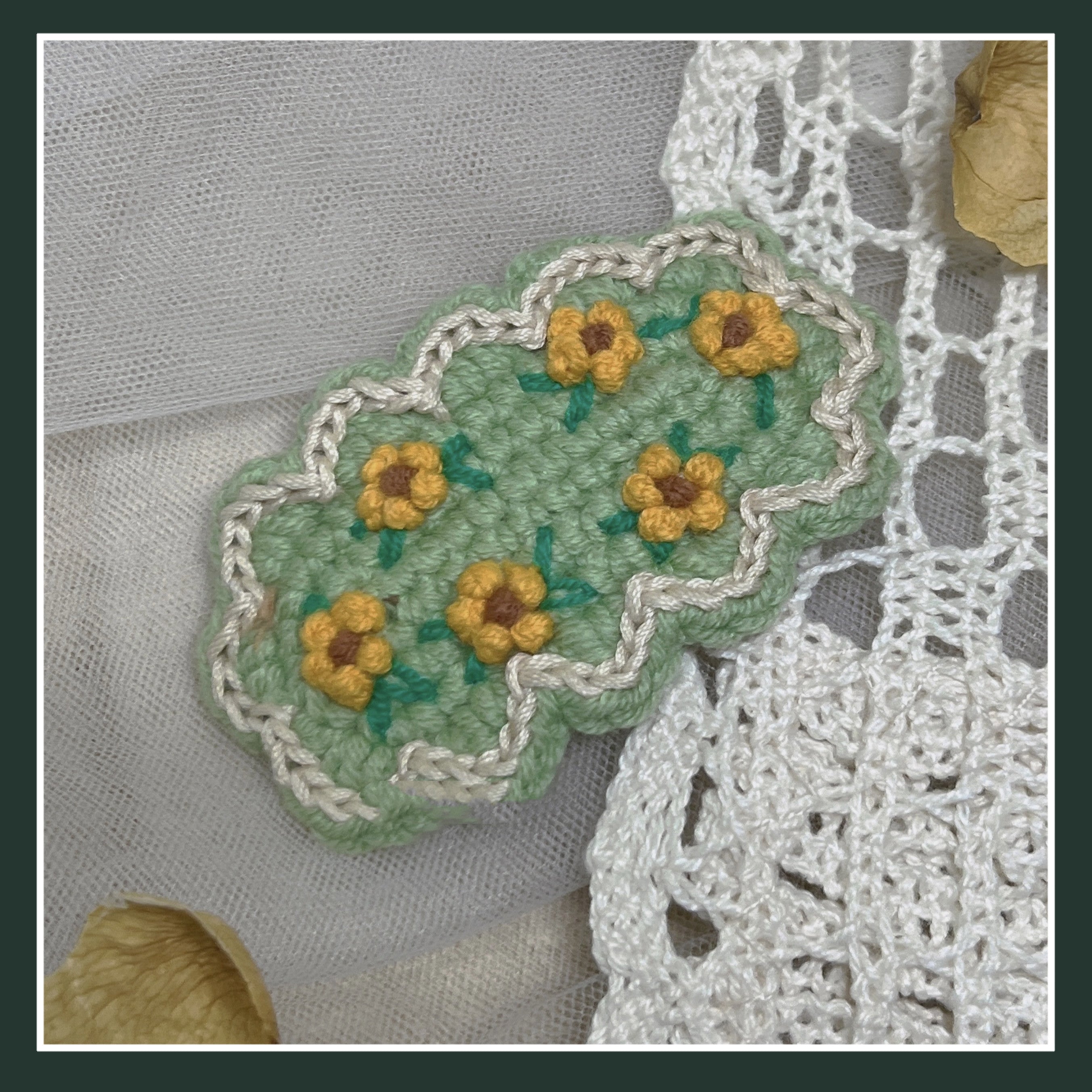 Hand Crocheted Yarn Weaving Vintage Embroidery Barrette