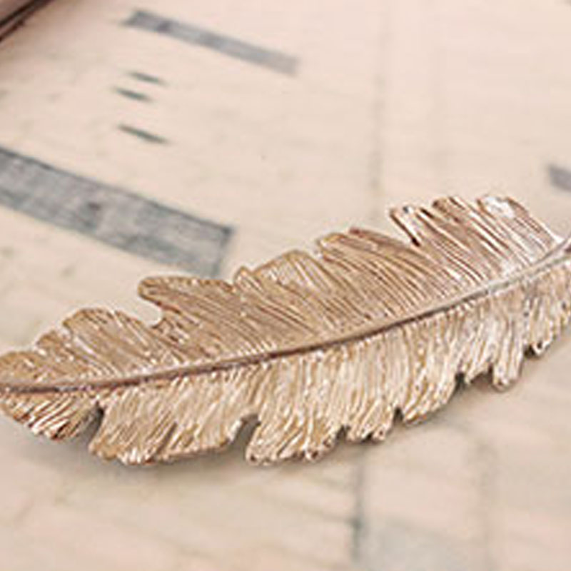 Fashion Lady Feather Leaf Spring Hairpin