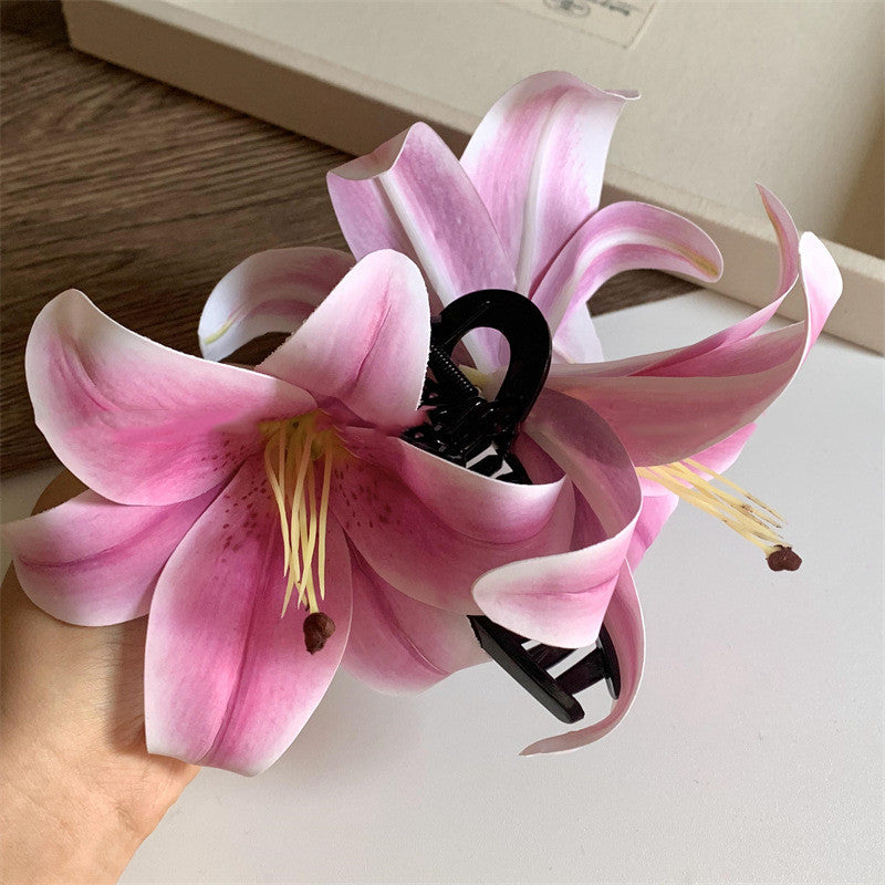 Niche Super Fairy Three-dimensional Lily Grip Girl