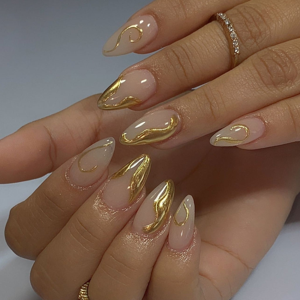 3D Gold Irregular Nail Art Fake Nails Short Style